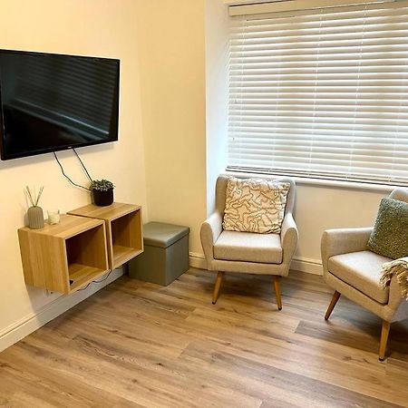 Cosy 1Bd Getaway Perfect For Couples Stamford Apartment Ngoại thất bức ảnh