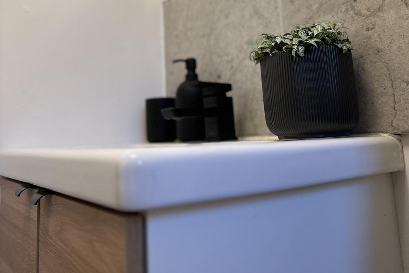 Cosy 1Bd Getaway Perfect For Couples Stamford Apartment Ngoại thất bức ảnh